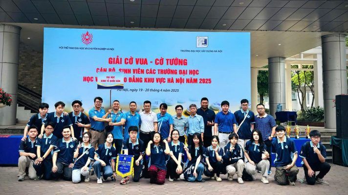 Giảng viên Trường Công nghệ đạt thành tích cao tại Giải cờ vua, cờ tướng CBGVSV các trường Đại học khu vực Hà Nội năm 2025