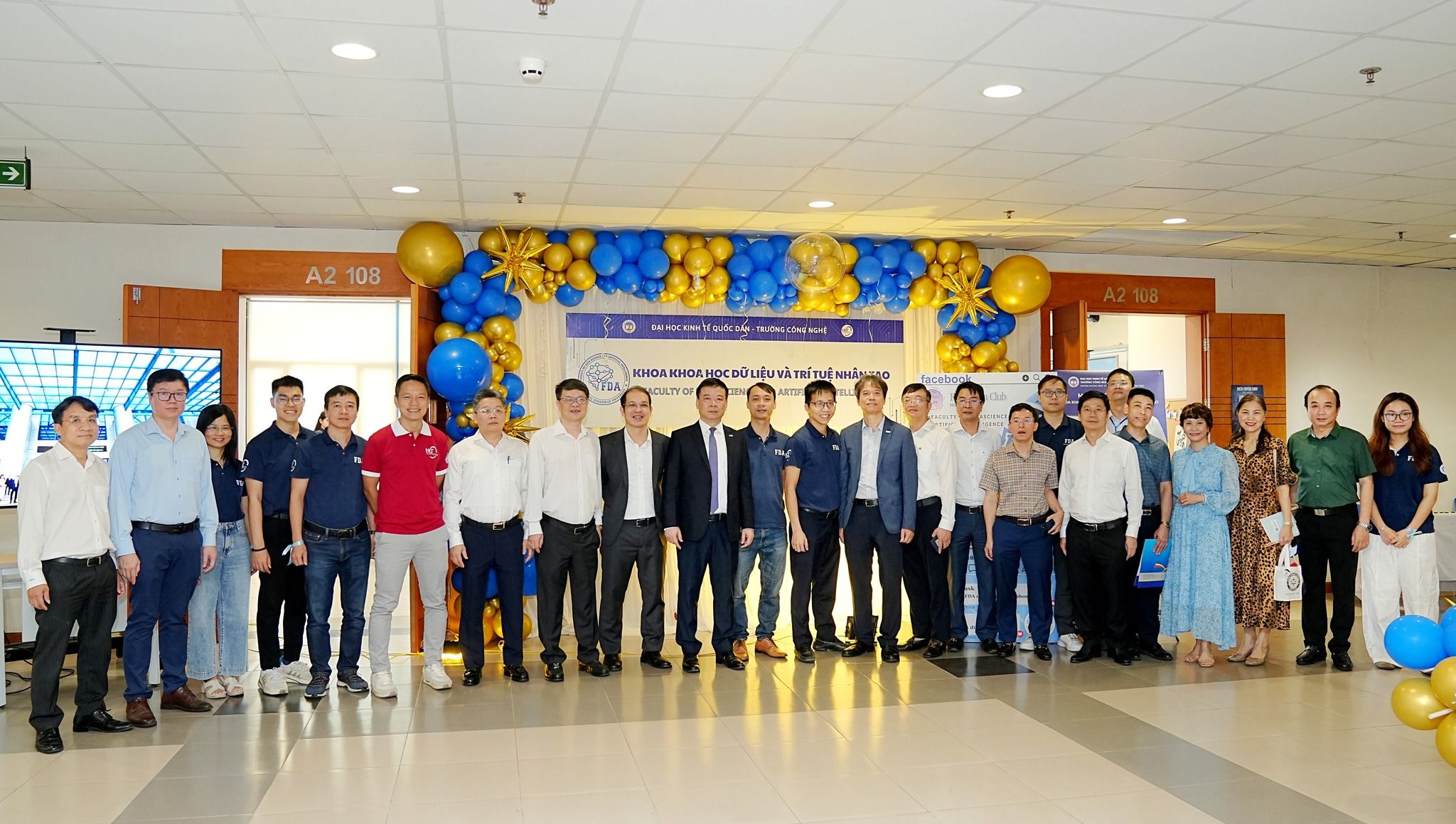 Trường Công nghệ ghi dấu ấn tại NEU Open Day 2026 với nhiều hoạt động tư vấn và trải nghiệm công nghệ hấp dẫn